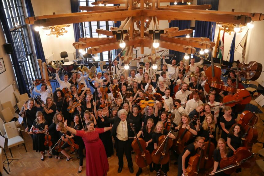 A look inside the CREA-orchestra